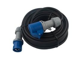 VAERK kabelsæt med 25M CEE 3P forlængerkabel på 16A IP44, samlet med blå CEE stikprop og grå forlængerled.