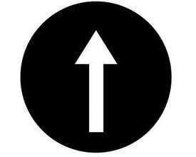 Eaton M22-XD-S-X7 skilt i sort med en hvid pil, der peger opad, på en neutral baggrund.