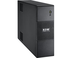 Eaton 5S UPS på 700 VA og 420 W i sort tower-format, set skråt forfra med ventilationsgitter og tændknap.