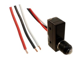 Omron SPDT basisafbryder til generelle formål med stempel og 15A kapacitet, med tre ledninger med kobberender.