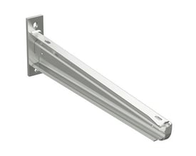 Schneider Electric konsol 50F-500 FZV 500 mm bredde, varmgalvaniseret overflade, monteret på en hvid baggrund.
