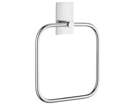 Beslagsboden håndklædering med firkantet ring og synlig selvklæbende plade i blank, forkromet finish.