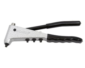 Ironside blindnittetang med sort greb og fire dyser, set fra siden; den kan arbejde med nitter på 2,4-4,8 mm.