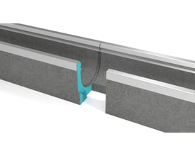 Duco Gala rende sektion, 120x500 mm, viser den indvendige form med en blå tætningsdetalje.