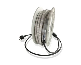 LEDlife LED-strip til ridebane på 15 meter ligger oprullet med ledning og stikprop, til 230 V.