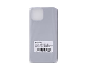 Emballagen til et sort silikonebagcover med MagSafe til iPhone 13, 14 og 15 har en etiket og stregkode.