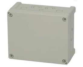 Fibox Tempo TAM201610 kasse i grå ABS-plast med gråt dæksel, 201 x 163 x 98 mm, og fire synlige dækselskruer.