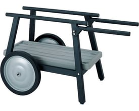 Ridgid 150A universalt understel til gevindskæremaskine med hjul og bakke, lavet af mørkeblåt metal og grå plast.