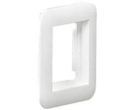 Legrand fikserramme til Mosaic stikkontakt for XL125, hvid plast, designet til montering på siden af en el-tavle.