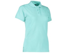 ID Identity mintgrøn poloshirt til damer i størrelse M, fremstillet i piquékvalitet med stretch. Shirtens krave og knaplukning ses tydeligt på den lyse baggrund.