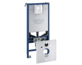 Grohe Rapid SLX monteringselement og cisterne til vægmontering, 1130 mm høj, med Grohe logo i rustfrit stål.