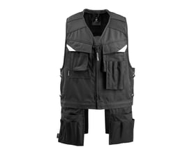 Fuld frontvisning af Mascot Baza værktøjsvest i sort, der fremhæver tovejs lynlås, brystlommer, justerbar skruetrækkerlomme og hængelommer.