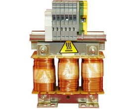 Schneider Electric netinduktans AC 60A for ATV61/71, vist med tre kobberviklinger og et gult advarselsskilt for varme.
