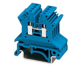 Detaljeret billede af Phoenix Contact gennemgangsklemme UK 2,5 N med skruetilslutning, viser to tilslutningspunkter og logo.