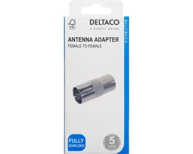 Deltaco IEC-antenneadapter med hunstik i begge ender vist på emballagen, hvor adapteren er afbildet.