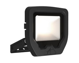 Front view af Ansell Lighting Calinor Evo LED projektør med tændt LED-lys og bred spredningsvinkel.