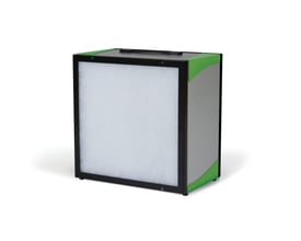 Professionel luftrenser Sila 1000A3 med HEPA H13-filter og forfilter, lavet af metal og plast, isoleret på hvid baggrund.