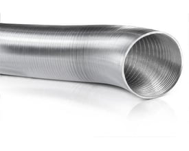 Lindab fleksibel ventilationsslange i aluminium med en diameter på Ø125 mm, vist på hvid baggrund.