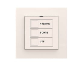 mTouch sparekontakt i polarhvid (RAL9010) med tre knapper mærket 'HJEMME', 'BORTE' og 'UTE'.