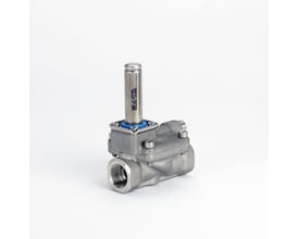 Danfoss EV220BW magnetventil i rustfrit stål med G1/2 gevind, fremstillet i ECO Brass uden giftige tilsætningsstoffer, fremhæver robust design.