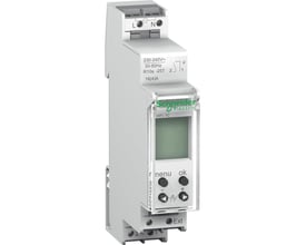 Schneider Electric digital timer IHP, 230V, 1C, 18mm modulstørrelse med tydelig LCD-skærm og knapper til betjening.
