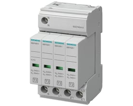 Siemens 4-polet overspændingsafleder type 2 (5SD7424-0) til TN-S og TT systemer, vist på hvid baggrund med tydelige mærkninger og grønne indikatorer.
