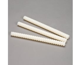 Tre smeltelimspinde af typen Jet-Melt 3748TCQ på grå baggrund med karakteristiske riller på overfladen.