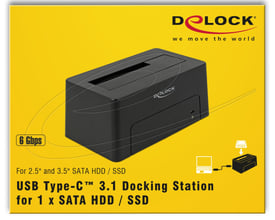 Emballagen viser Delock-dockingstationen til én 2,5- eller 3,5-tommers SATA-harddisk eller SSD.