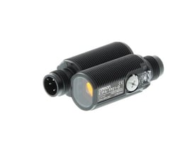 Omron E3FA-TP21-F2 fotoelektrisk sensor med M18 aksial plastlegeme, rød LED og M12 stik.