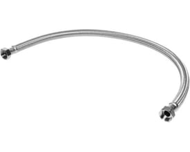 Aqua Danmark tilslutningsslange 1" x 1000 mm til blødgøringsanlæg, med metalkoblinger i begge ender på hvid baggrund.