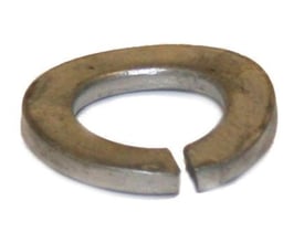 Enkel varmgalvaniseret DIN 128A centerfjederskive til 12 mm bolte med en udvendig diameter på 21,1 mm.