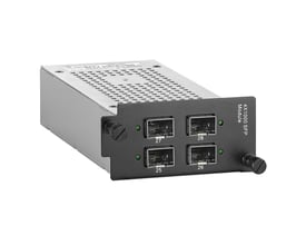 Weidmüller industriel switch IE-SWM-SL04-4GESFP med fire fiberporte, set skråt forfra med gråt hus.