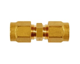 SO41021-22 messing union til 22 mm rør med gevind i begge ender, vist på hvid baggrund.