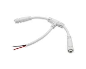 T-splitter til CyberTube RGBIC med hvide kabler, tre grene og skrueforbindelser til lysslanger.