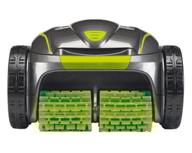 Zodiac Robot GV 5220 poolrenser ses forfra med store gummihjul og grønne børster.