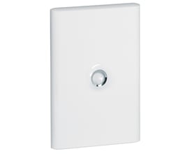 Legrand Drivia låge i hvid (RAL 9003) til 2x13 moduler med poleret metalhåndtag i midten.