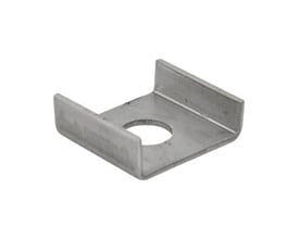 Walraven U-skive til RapidRail, Ø 12,5 mm i rustfrit stål 316, med midterhul og opstående kanter set skråt.