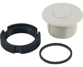 Forskellige dele af Schneider Electric Blindprop ZB2SZ4: lysegrå prop, sort møtrik og tætningsring til Ø22 mm hul.