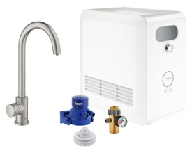 GROHE Blue Professional køkkenarmatur i Supersteel med høj C-tud og 1-grebsbetjening, vist sammen med køleenhed og tilslutningsdele.