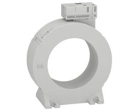 Schneider Electric sumstrømstransformertype TB120 med en indvendig diameter på 120 mm og 250 A, placeret på et hvidt underlag.