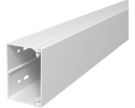 OBO WDHK-H halogenfri kabelkanal 60x90mm i renhvid RAL 9010, der viser åben profil med monteringshuller i bunden.