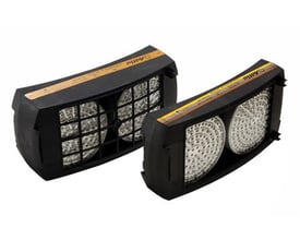 To ens sorte gasfiltre af typen H837542 A2 er vist med tydelig branding og et hvidt filterelement på hvid baggrund.