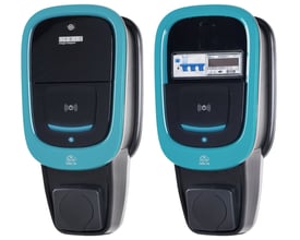 Orbis VIARIS UNI+ BT2 3F ladeboks på 22 kW i turkis og sort, vist lukket og med fronten åben.