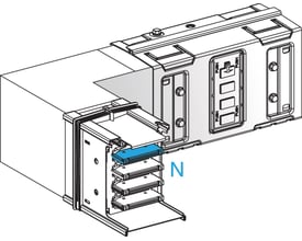 Schneider Electric Canalis vinkel 630A flad, 2x0,29 meter, med fokus på den blå indsats og monteringsdetaljer i et teknisk diagram.