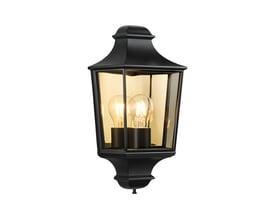 SG Armaturen Hamlet vægarmatur i sort aluminium med to synlige E27 LED-pærer og guldfarvet glas på hvid baggrund.