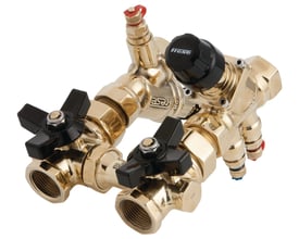 Frese Modula ventilsystem i messing med sorte og røde ventiler og et sort justeringshoved med Frese logo.