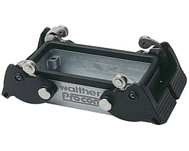 Procon B16 chassishus i pulverlakeret aluminium med 28mm tværgående låsebøjler og sort plastkabinet.