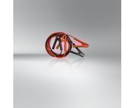 Osram startkabler i sort og rød farve med kobberbelagte klemmer, bundtet sammen på en grå baggrund.