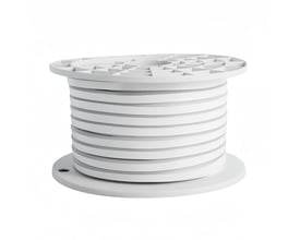 Stor hvid kabeltromle med LEDlife Neon Flex LED strip viklet tæt omkring, klar til installation.