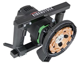 Eibenstock betonsliber EBS 125.4 O med 1500W motor og 125mm diamantslibeskive med kantbeskyttelse.